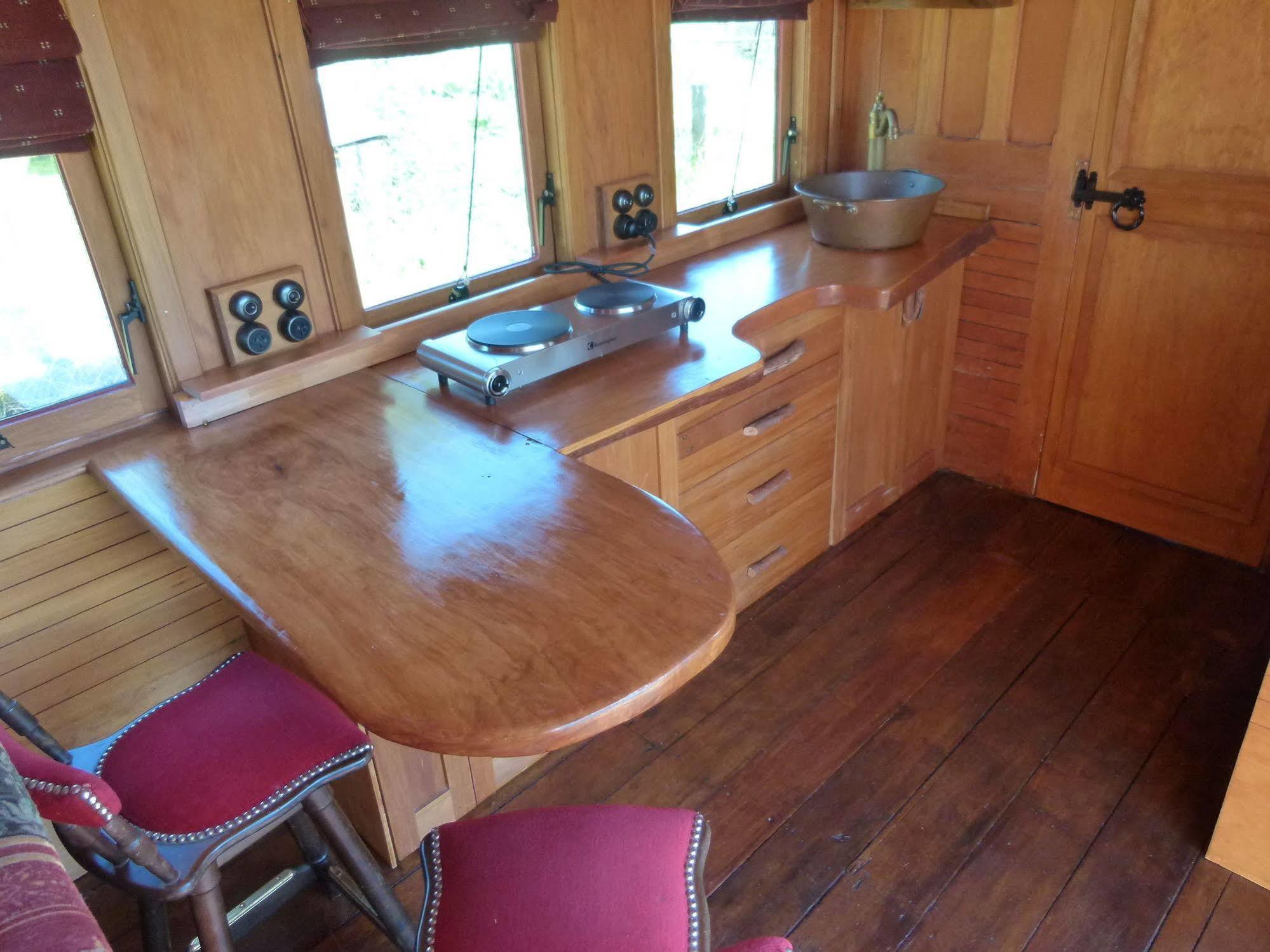 Wacky Stays - Unique Farm-Stay Glamping Rentals, Free Animal Feeding Tours Kaikoura Exterior foto